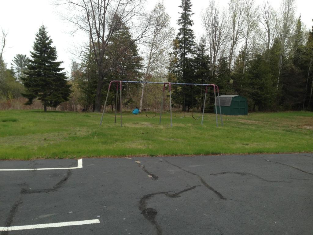 Capri Motel Mackinaw City Buitenkant foto