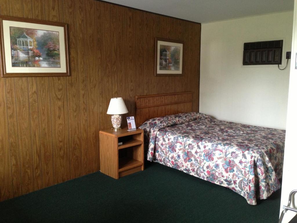 Capri Motel Mackinaw City Kamer foto