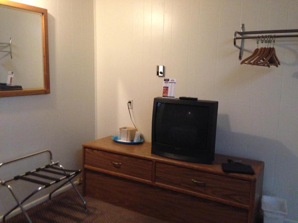 Capri Motel Mackinaw City Kamer foto